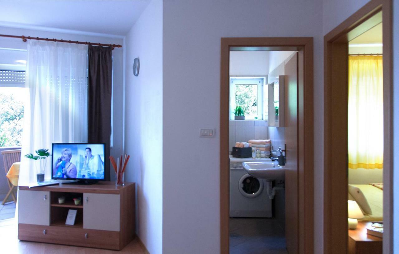Apartment Helga Лижнян Экстерьер фото