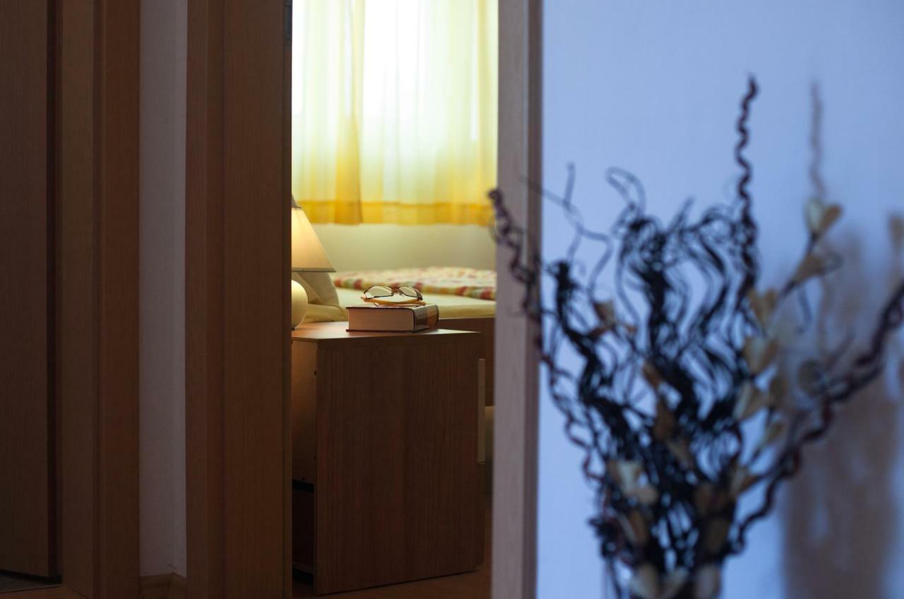 Apartment Helga Лижнян Экстерьер фото