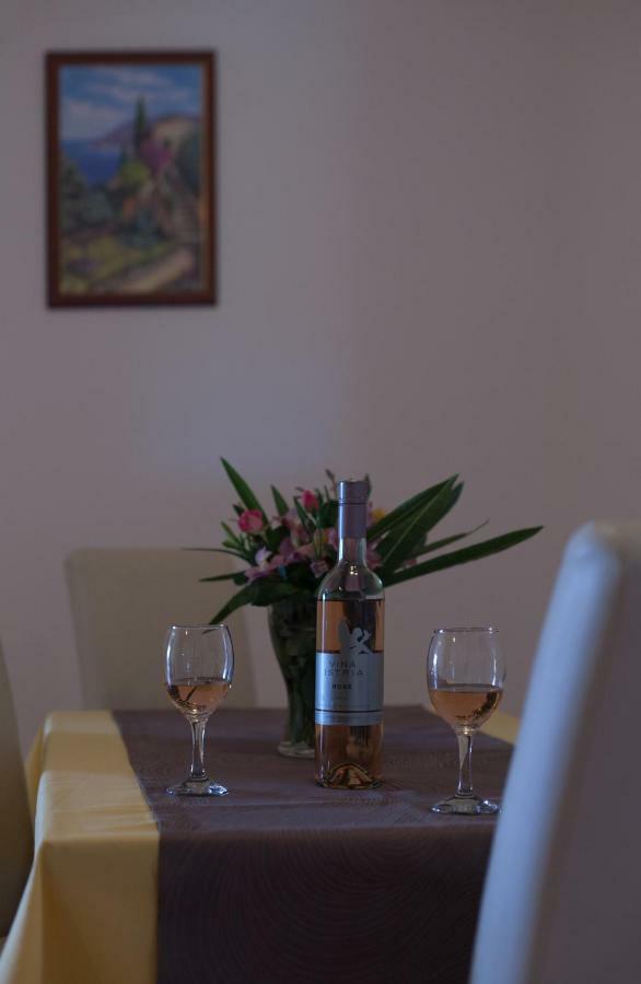Apartment Helga Лижнян Экстерьер фото